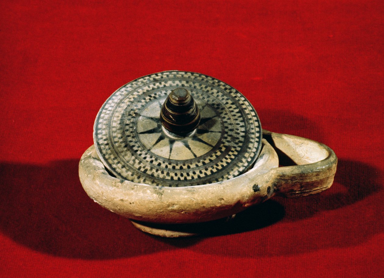 Etrüsk parfüm tutucu (toprak kap) by Unknown