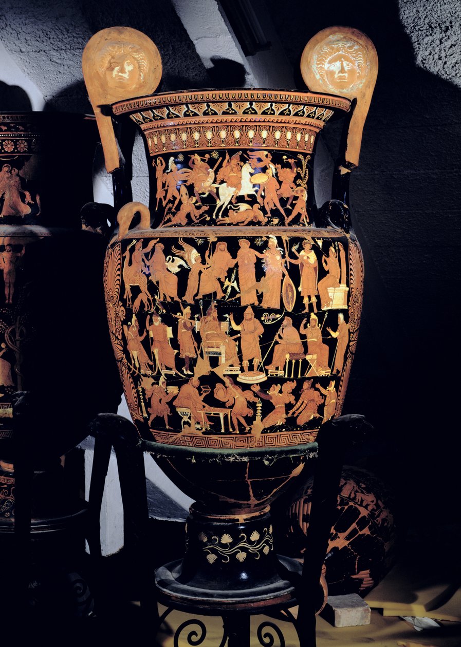Apulian kırmızı figürlü volüt krateri, bir Pers kralının ve danışmanlarının bir elçiyi dinlerken, Zeus