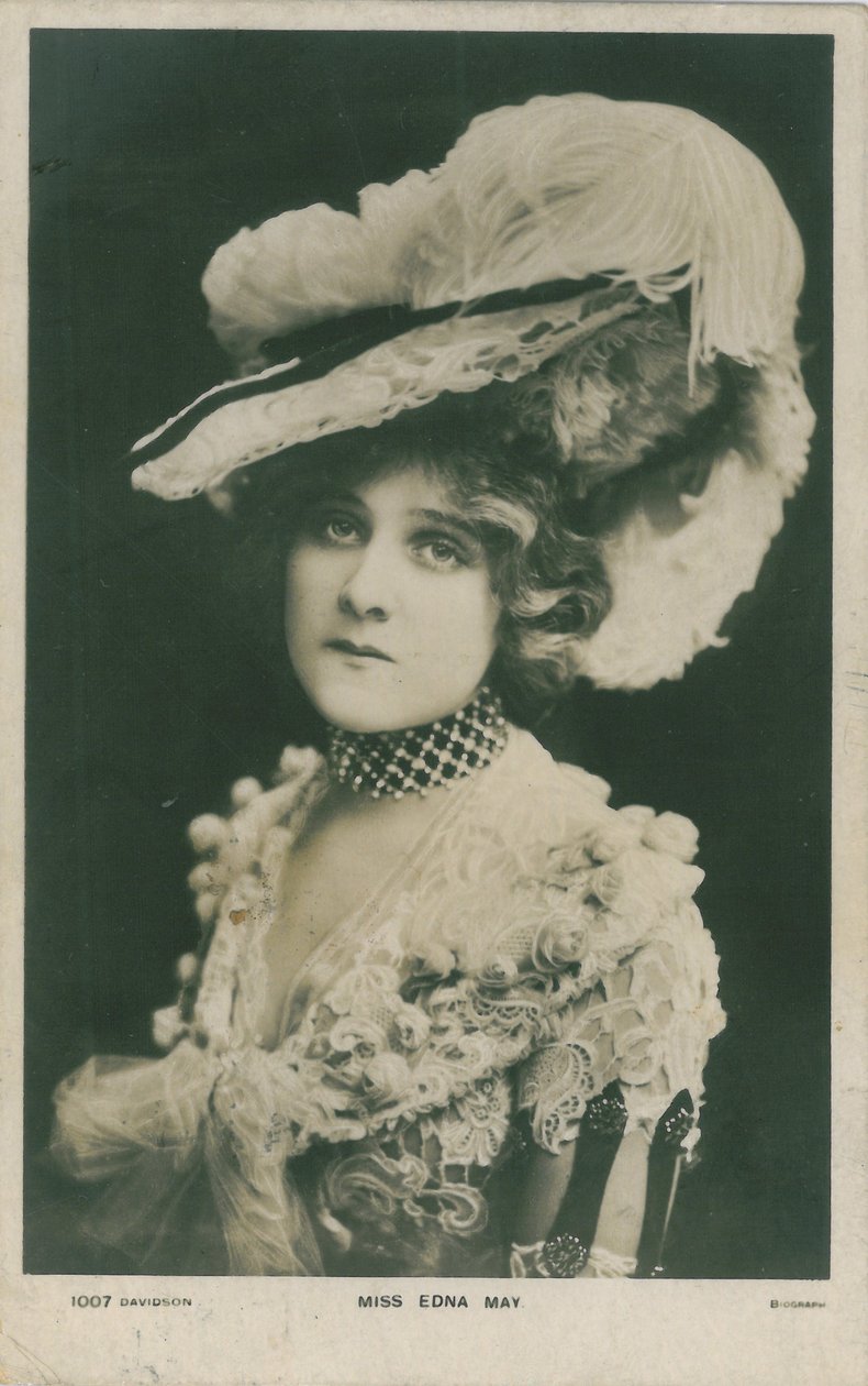 Sahne Ünlüleri: Miss Edna May, c.1903-08 by English Photographer