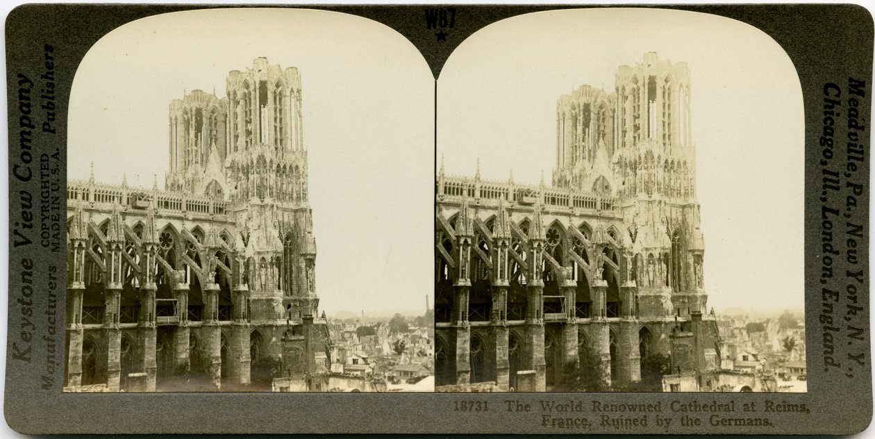 Dünyaca Ünlü Reims Katedrali, Fransa, Almanlar Tarafından Yıkıldı by Keystone View Company