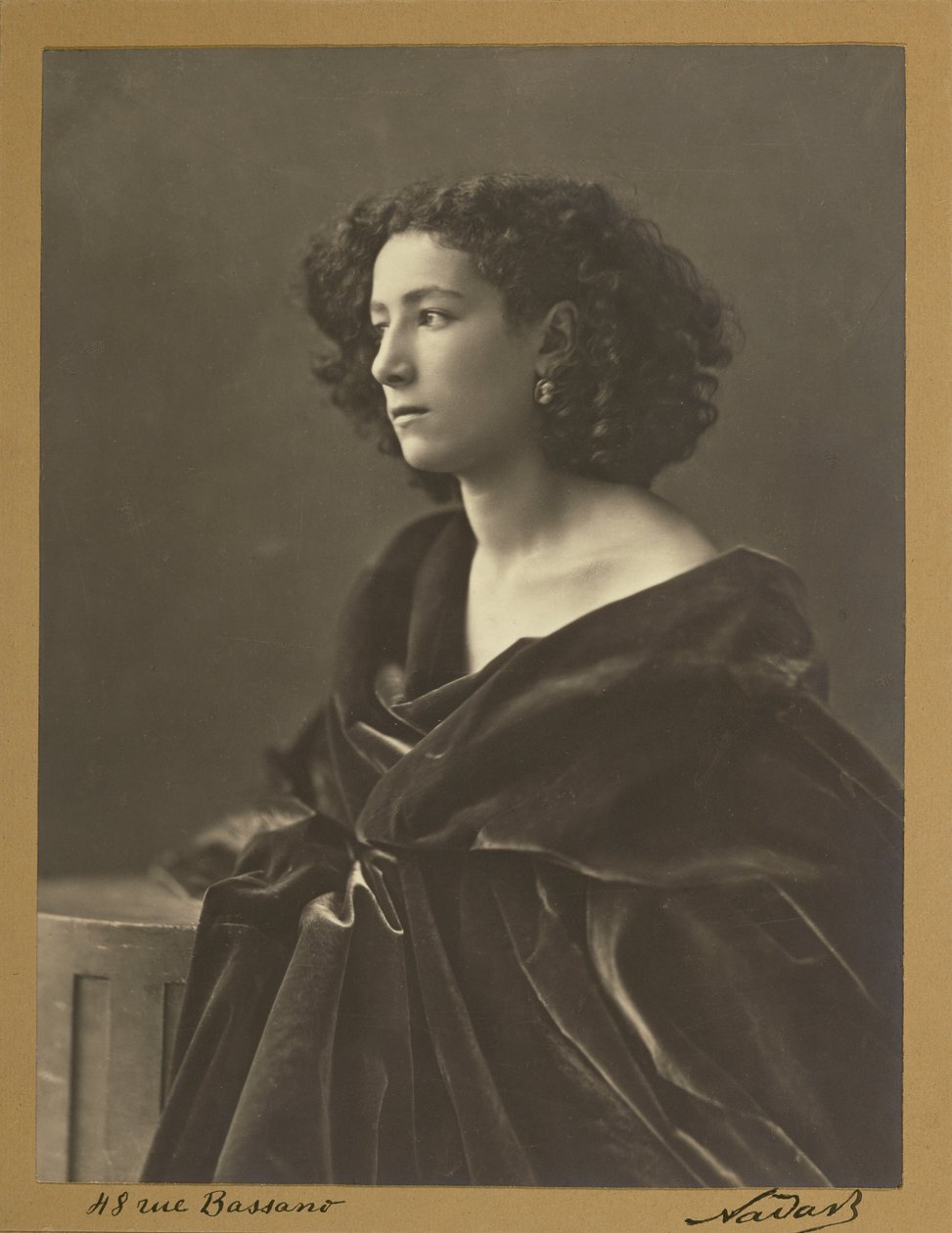 Nadar tarafından 1864 yılında Sarah Bernhardt portresi by Nadar
