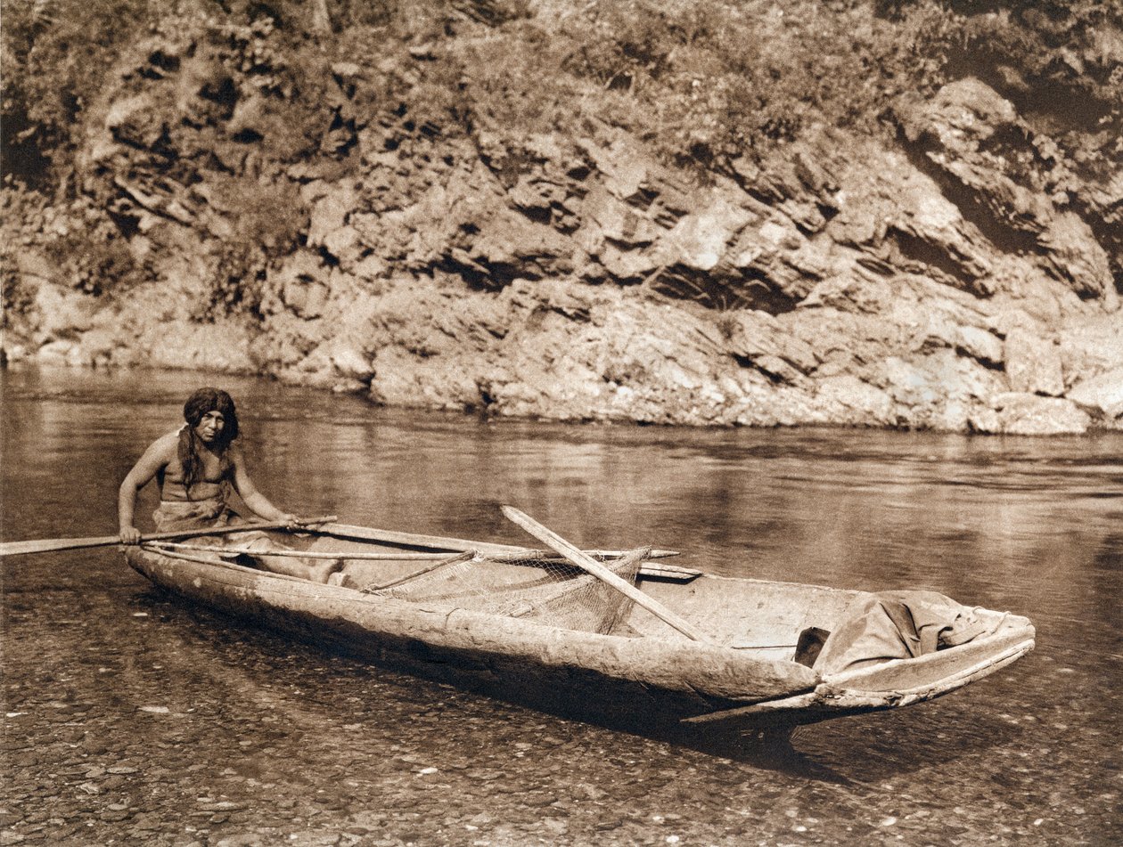 Sığınağı Kanosunda Bir Yurok by Unknown