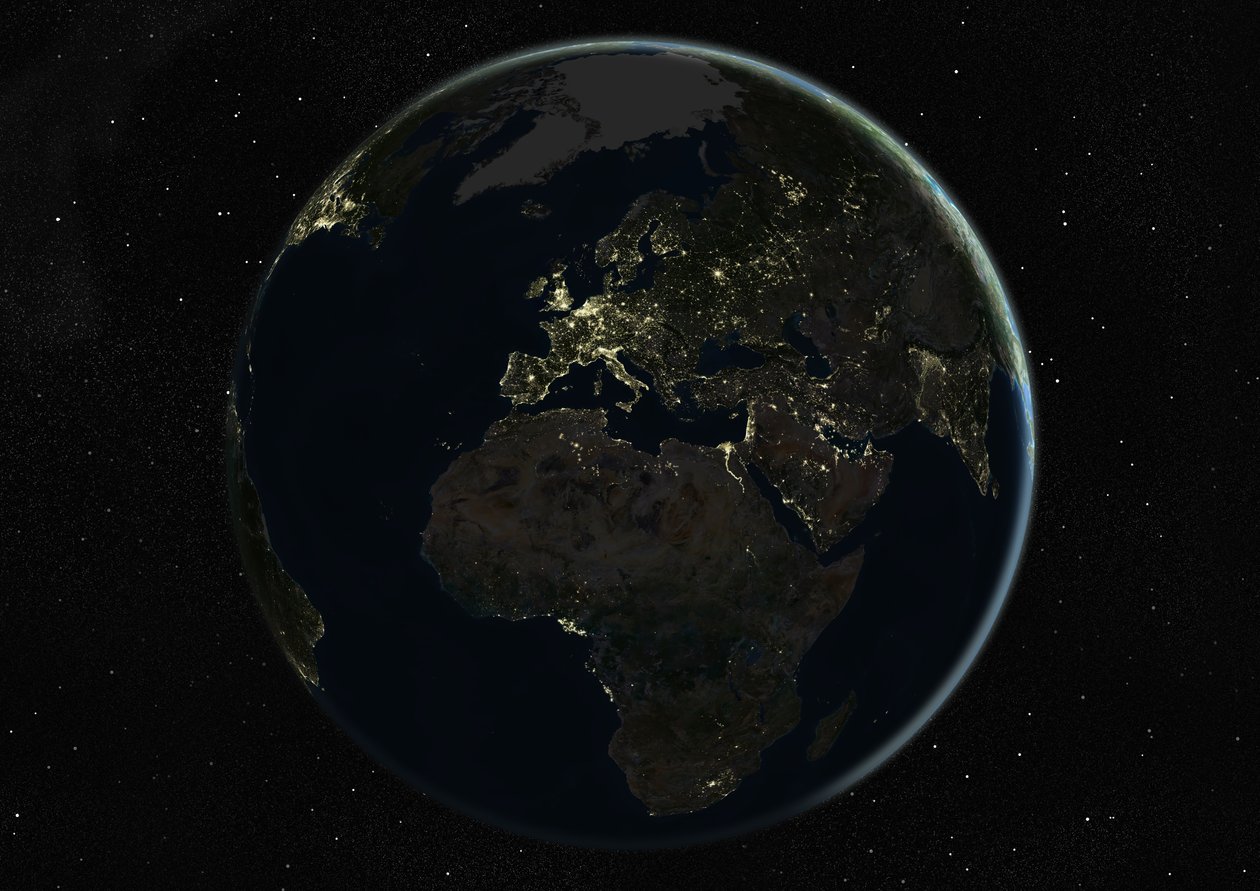 Avrupa ve Afrika Merkezli Küre, Gerçek Renkli Uydu Görüntüsü by Unknown
