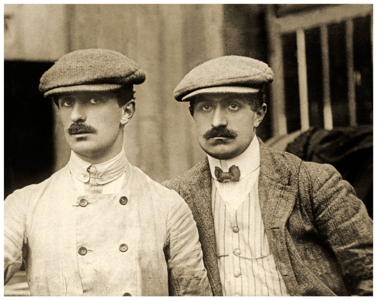 Voisin Kardeşlerin Portresi, Paris, Fransa. 1906 by Unknown