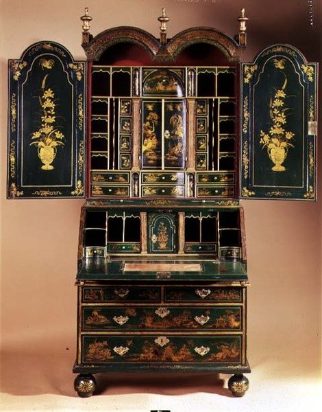 Üst kısmı açılan büro dolabı, c.1710 (yeşil lake) by English School