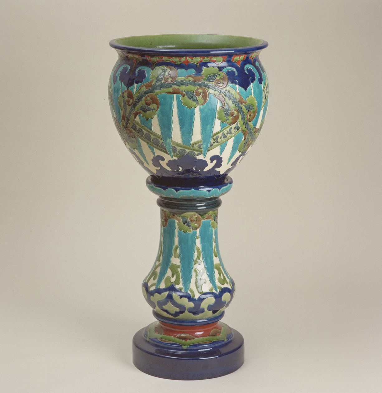 Jardiniere, Burmantofts Pottery, Leeds, 1890-1904 (seramik) by English School