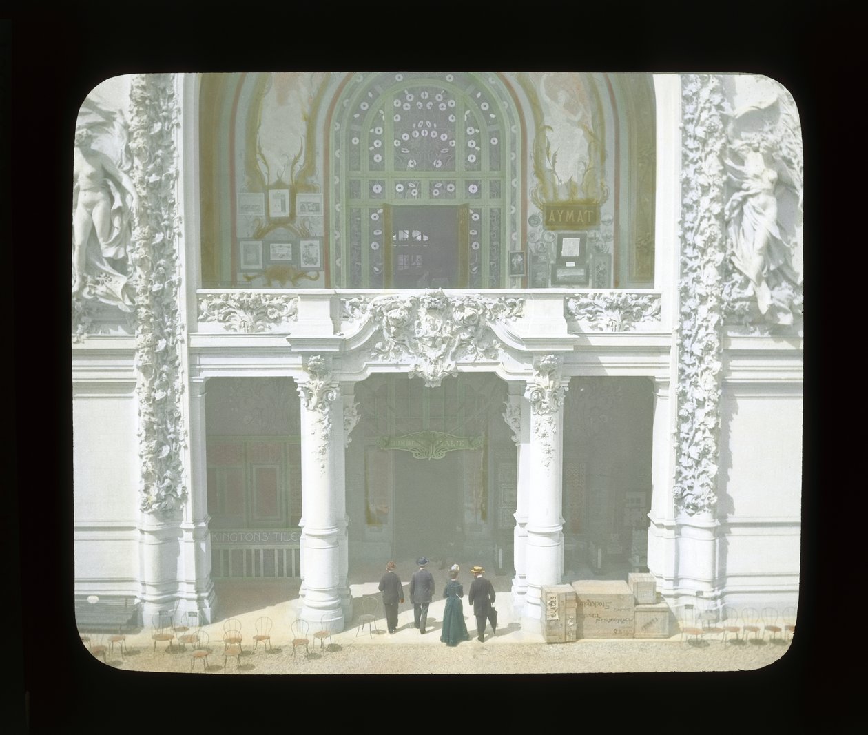 Paris Sergisi: Dekoratif Sanatlar Sarayı, Paris, Fransa, 1900 (fener kaydırağı) by French Photographer