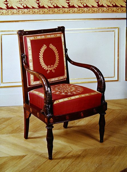 Imperial tarzı sandalye (maun ve işlemeli döşeme) by French School