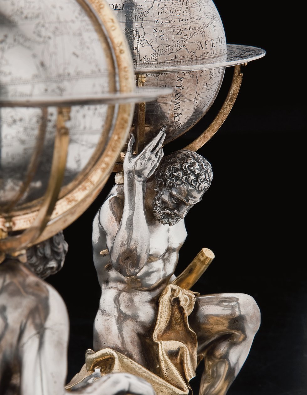 Herkül ve Atlas, Augsburg tarafından desteklenen iki olağanüstü karasal ve göksel küre by Abraham Drentwett