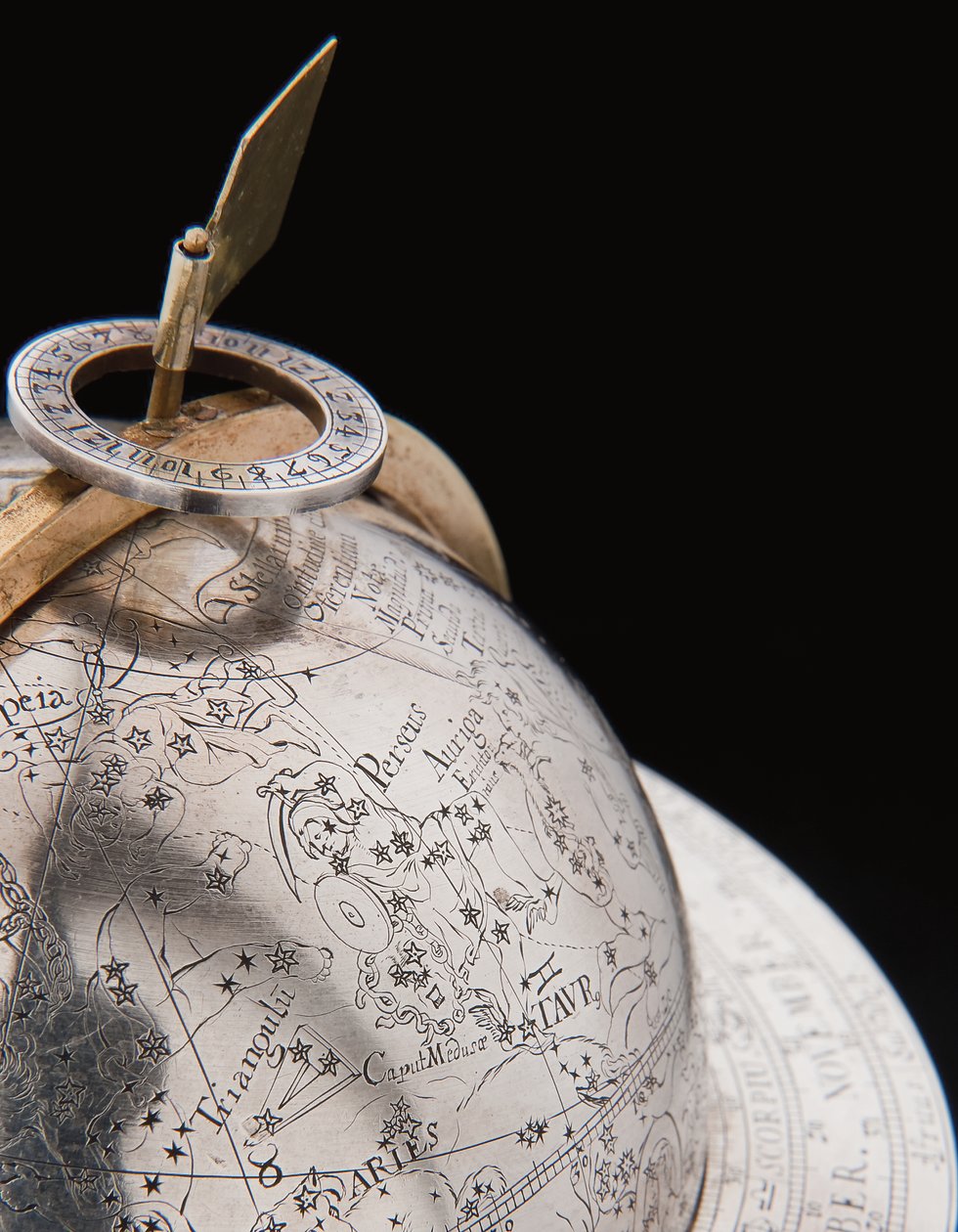 Herkül ve Atlas, Augsburg tarafından desteklenen iki olağanüstü karasal ve göksel küre by Abraham Drentwett