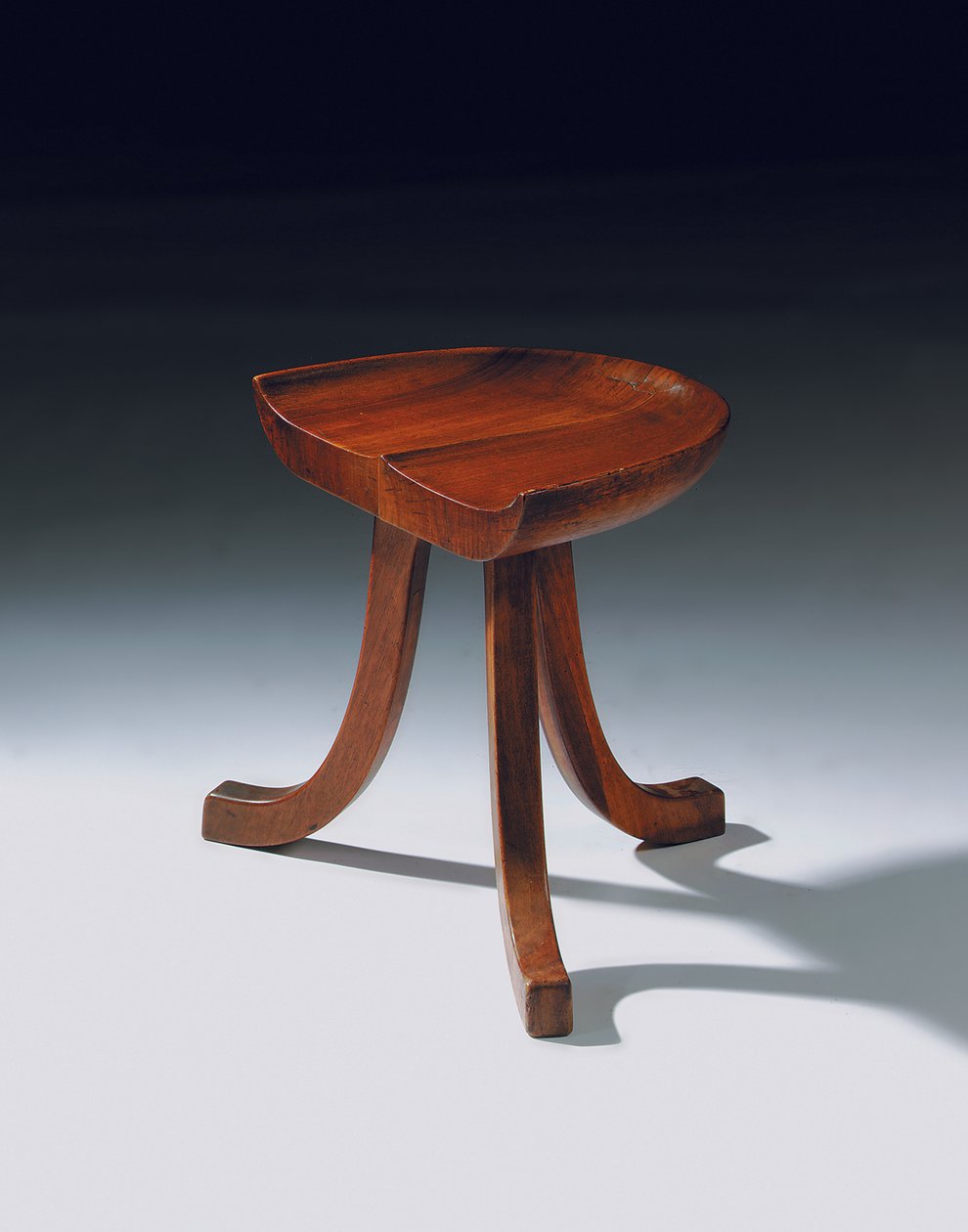 Üç ayaklı tabure, c.1903 (kiraz ağacı) by Adolf Loos