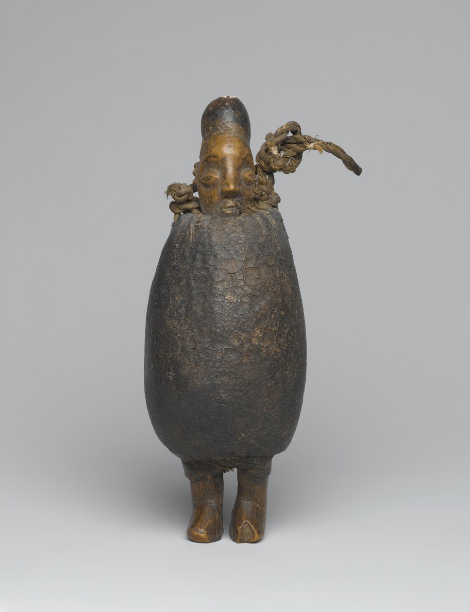 Yaka figürü (ahşap, kumaş, kabuk, elyaf ve organik malzemeler) by African