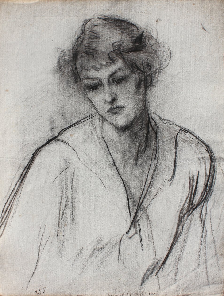 Öne eğilmiş genç bir kızın yarım boy portresi, c.1910 (kağıt üzerinde siyah tebeşir) by Albert de Belleroche