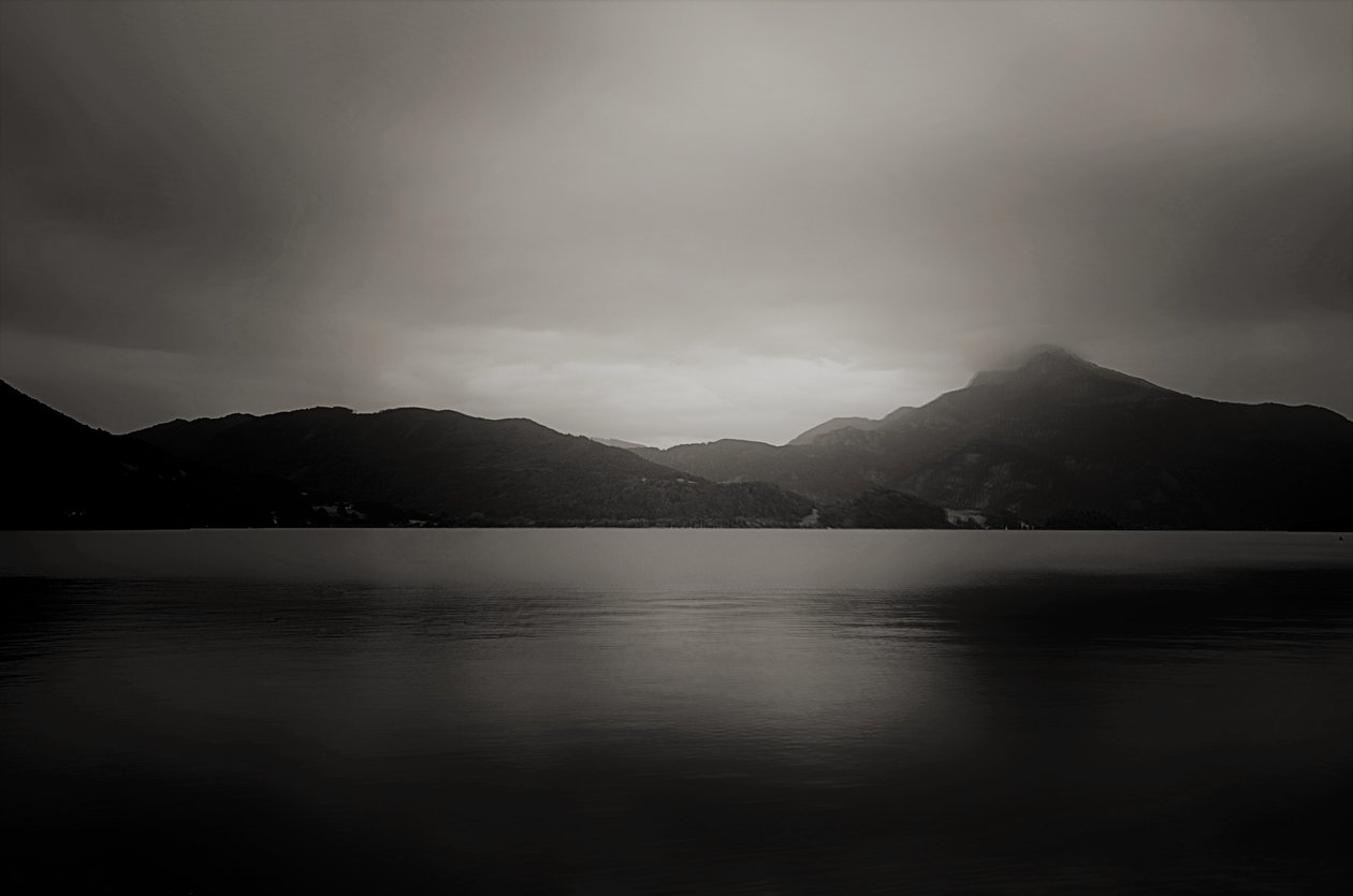 Ayna,2019,(fotoğraf) by Alex Caminker
