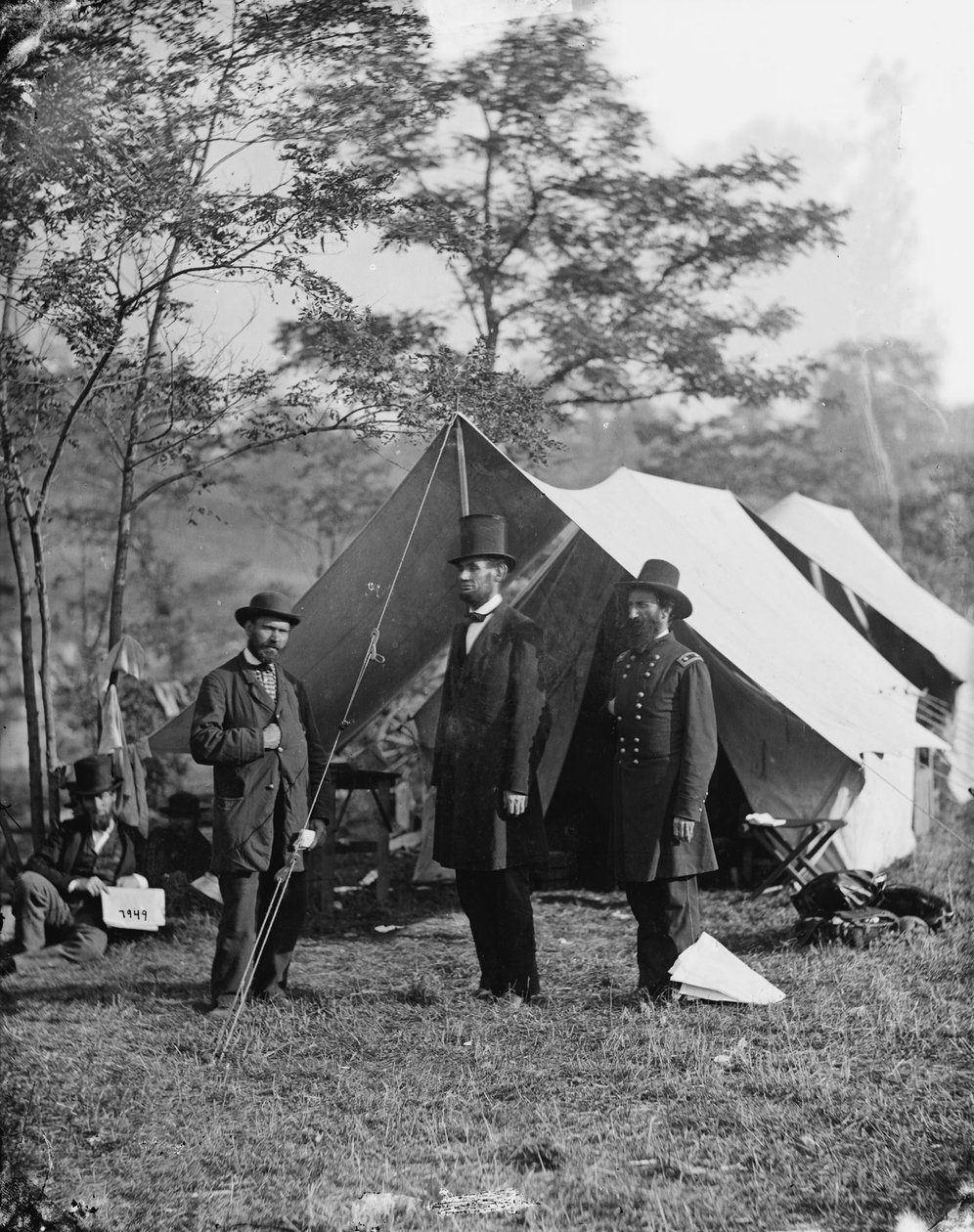 Abraham Lincoln, Allan Pinkerton ve Tümgeneral John A. McClernand ile birlikte, 1862 by Alexander Gardner