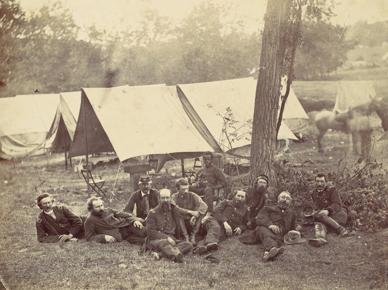 Potomac, Antietam, Ekim 1862, 1862 Ordusu Karargahında Grup. by Alexander Gardner