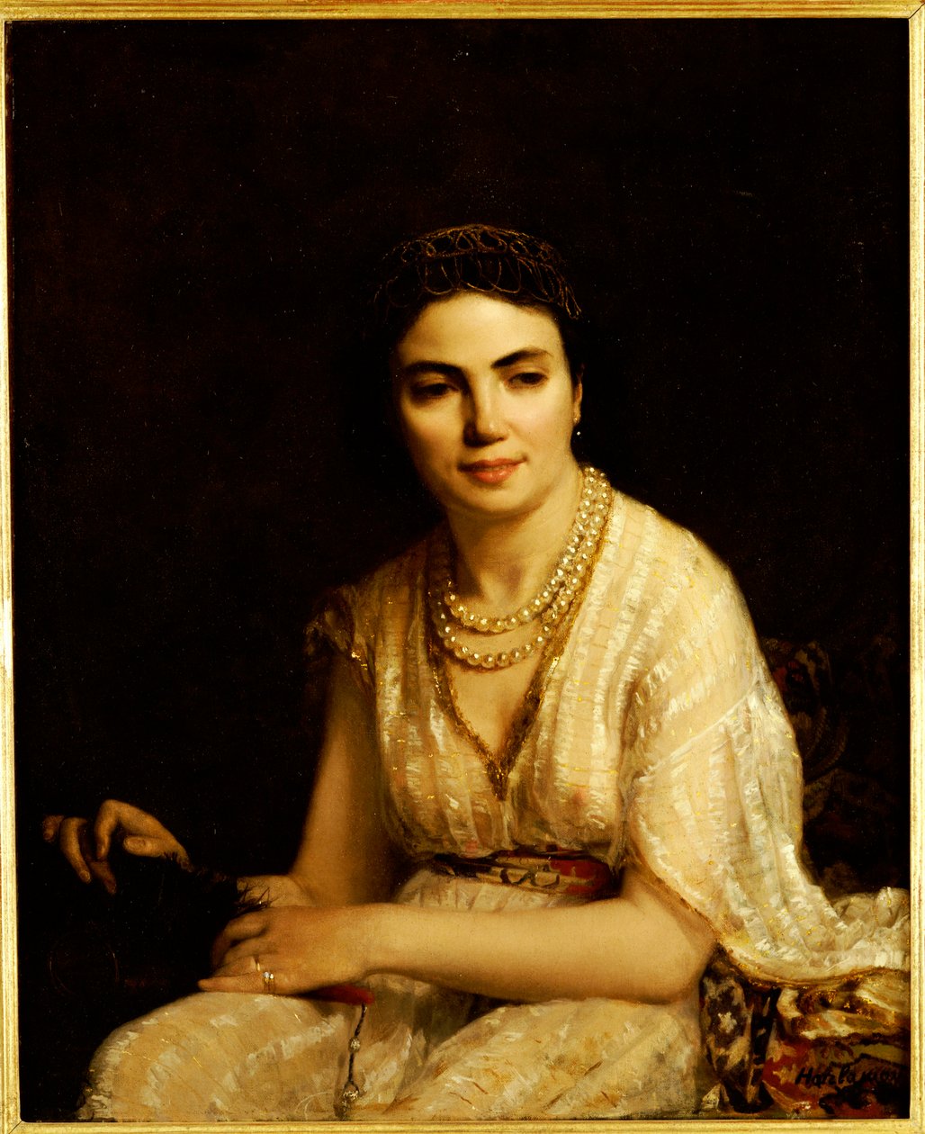 İnci Kolye takan ve yelpaze tutan bir Kadının Portresi by Alexei Alexevich Harlamoff