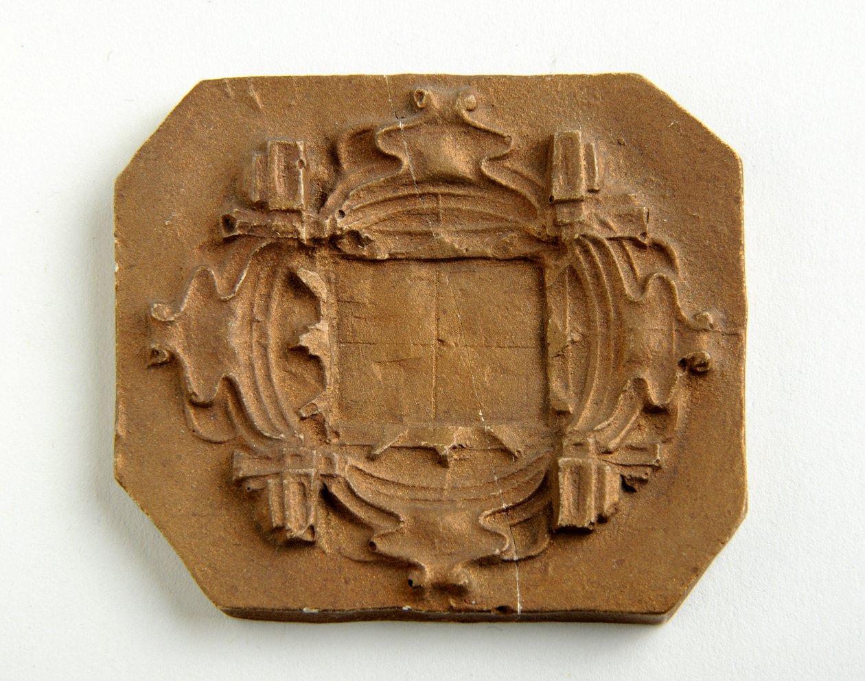 Sekizgen bir plaket için maket (yaldızlı sıva) by Alfred Gilbert