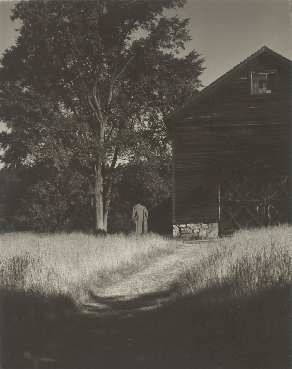 Ahır, George Gölü, 1936. by Alfred Stieglitz