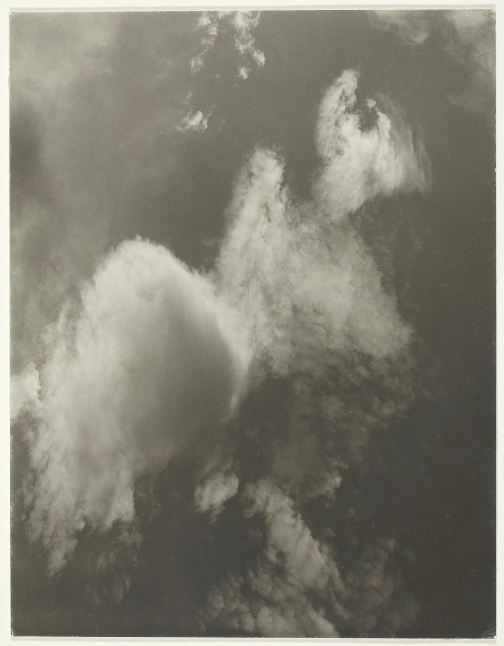 Eşdeğer, 1925. by Alfred Stieglitz
