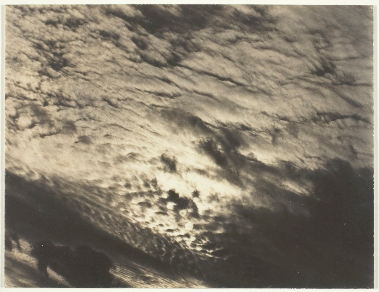 Eşdeğeri, Set A Third Set, Baskı 5, 1929. by Alfred Stieglitz