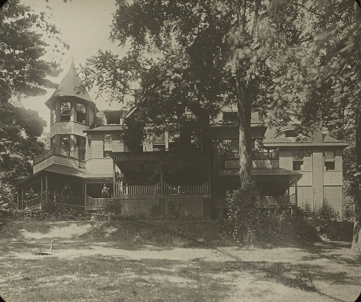 Oaklawn Evi, (Doğu Yakası) by Alfred Stieglitz