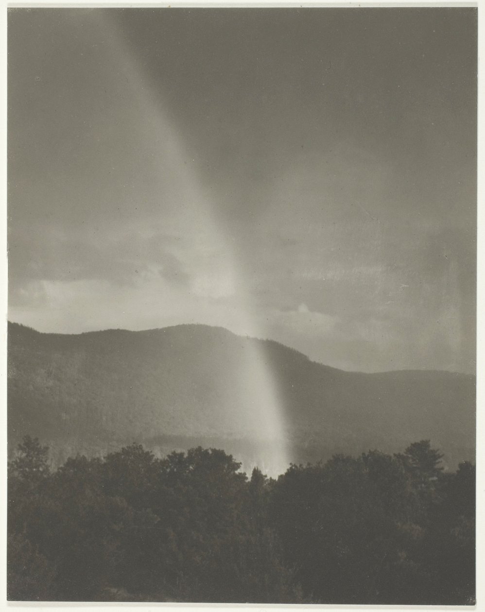 Gökkuşağı by Alfred Stieglitz