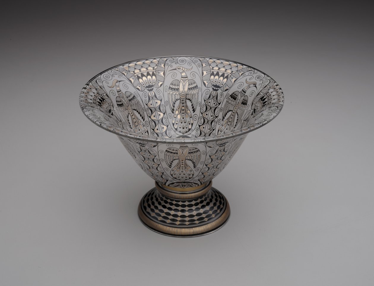 Kase, c.1914-15 (emaye, yaldızlı ve bronzit cilalı cam) by Alfred Walter