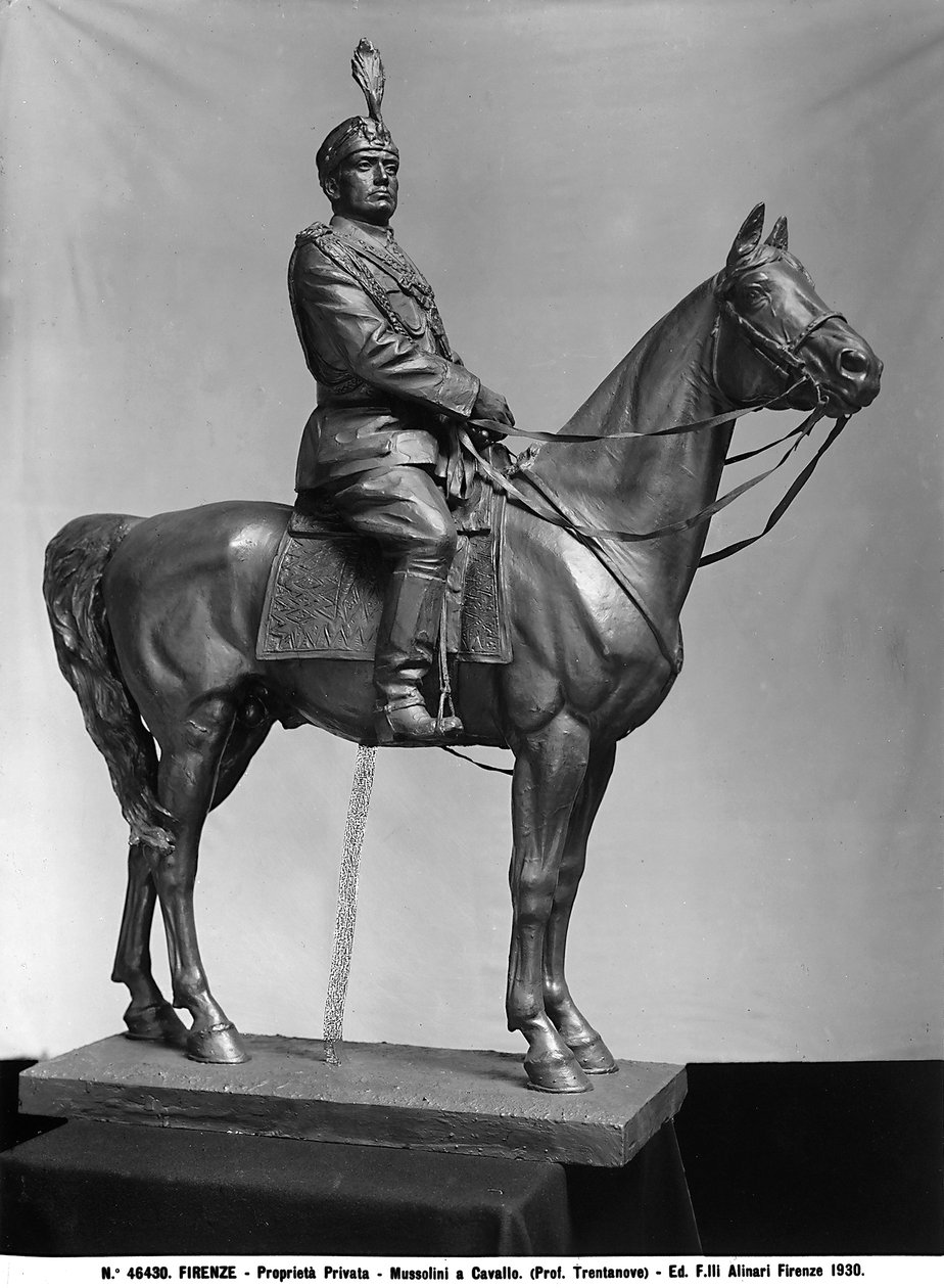 At sırtında Mussolini, Raimondo Trentanove