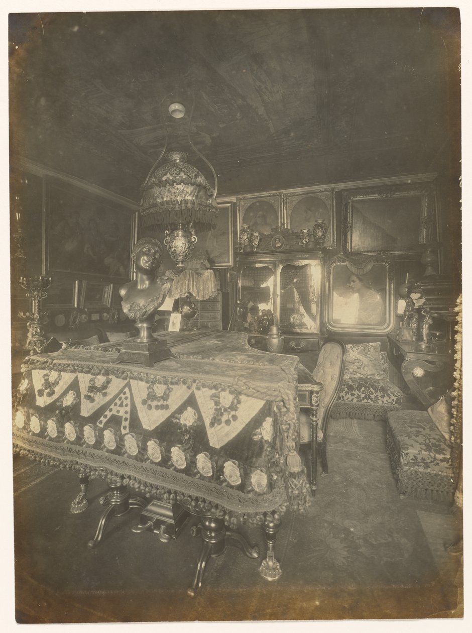  by Alphonse Bertillon