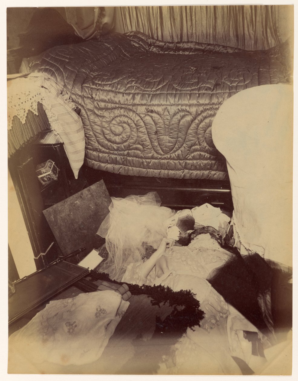  by Alphonse Bertillon