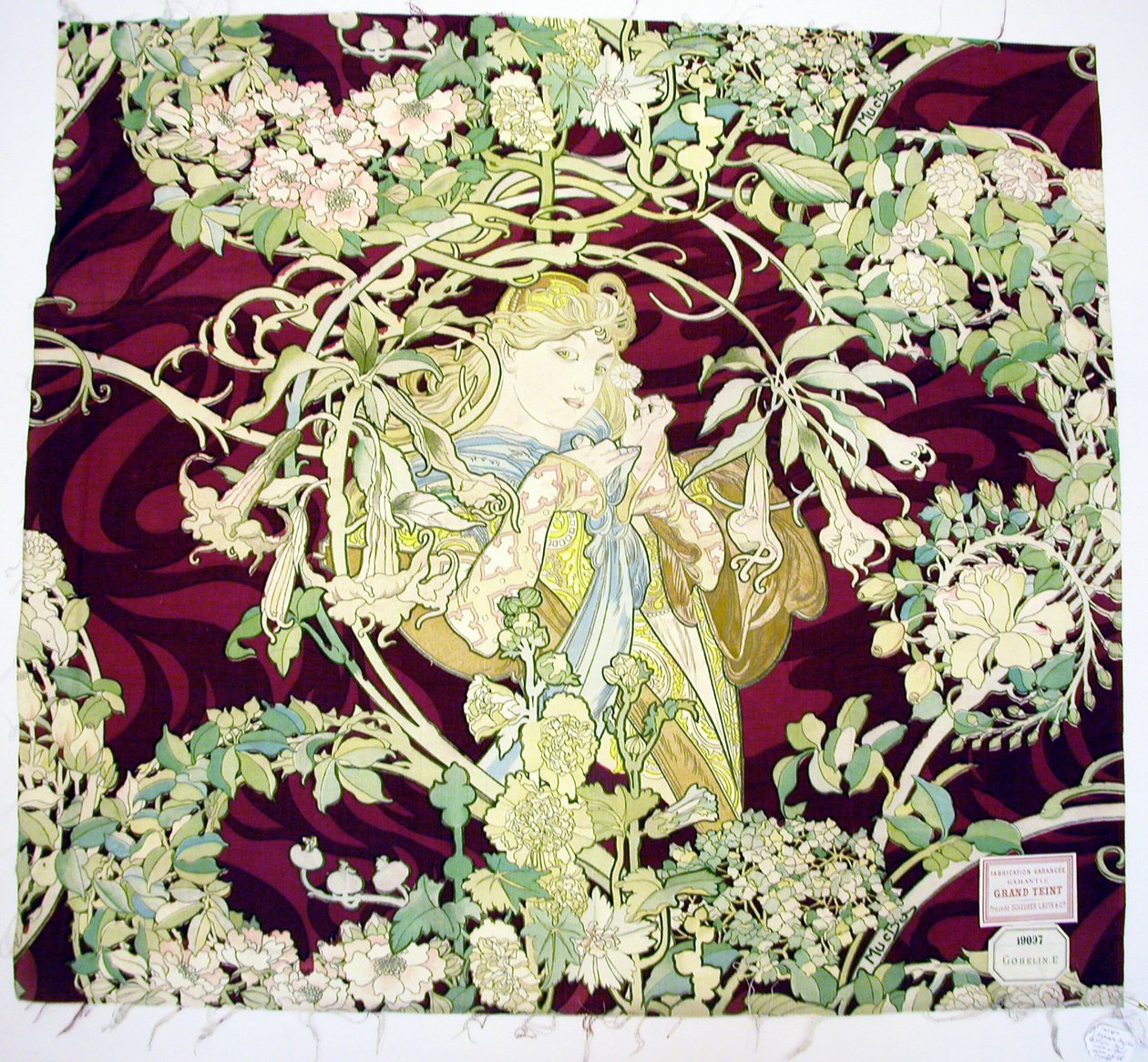 "Femme à marguerite" (Daisy ile Kadın) Başlıklı Panel by Alphonse Marie Mucha