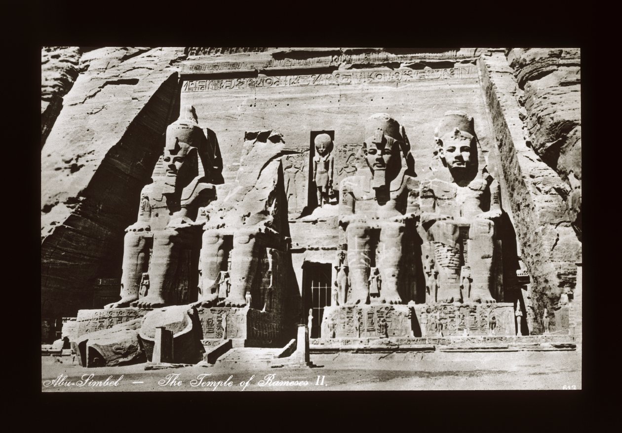 Abu Simbel - II. Ramses Tapınağı (fener kaydırağı) by American Photographer