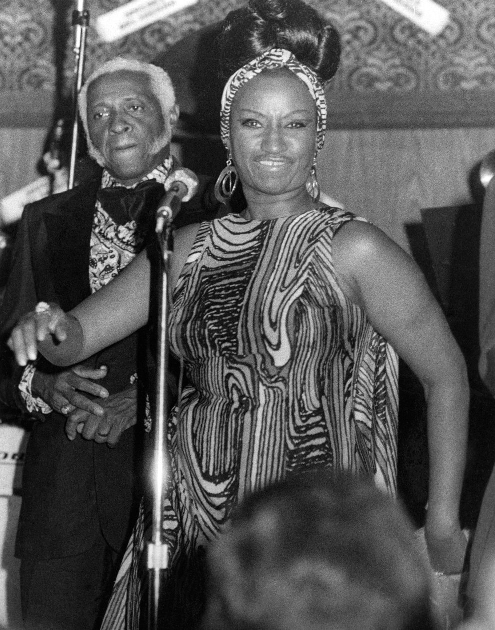 Celia Cruz sahnede, 15 Temmuz 1976 by American Photographer
