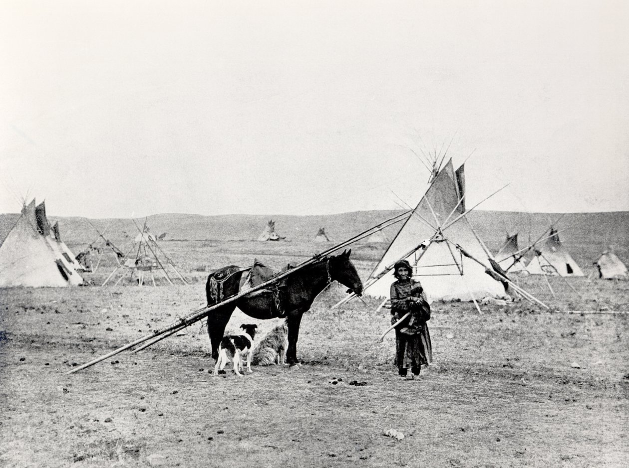 Komançi Hint by American Photographer