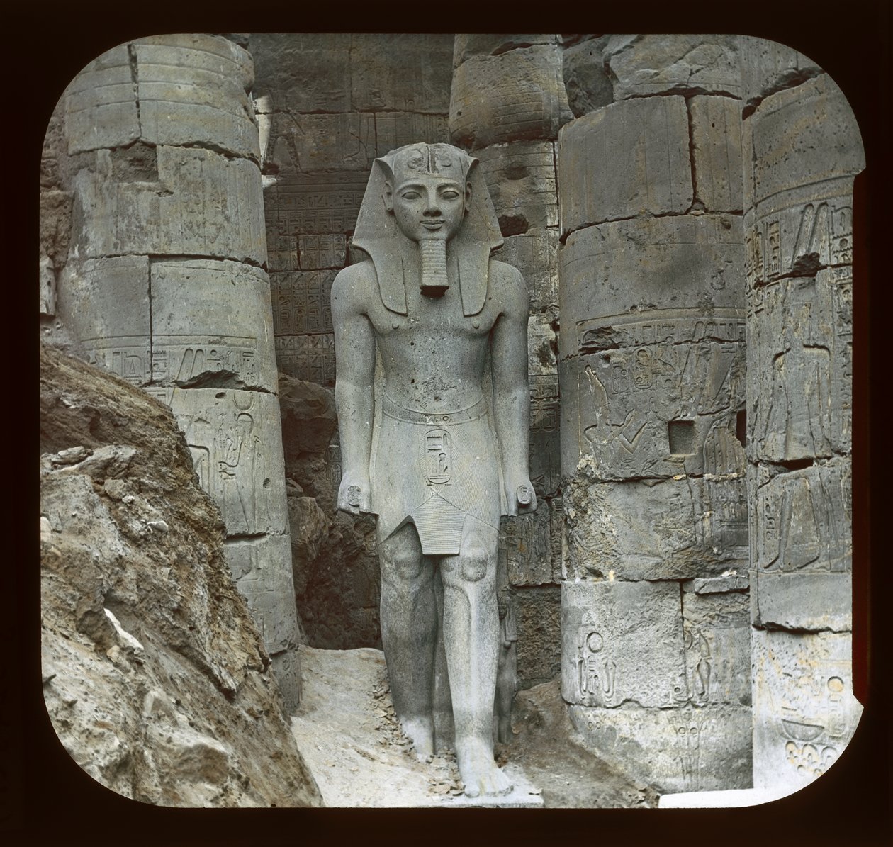 Mısır, II. Ramses heykeli, Luksor (fener kaydırağı) by American Photographer