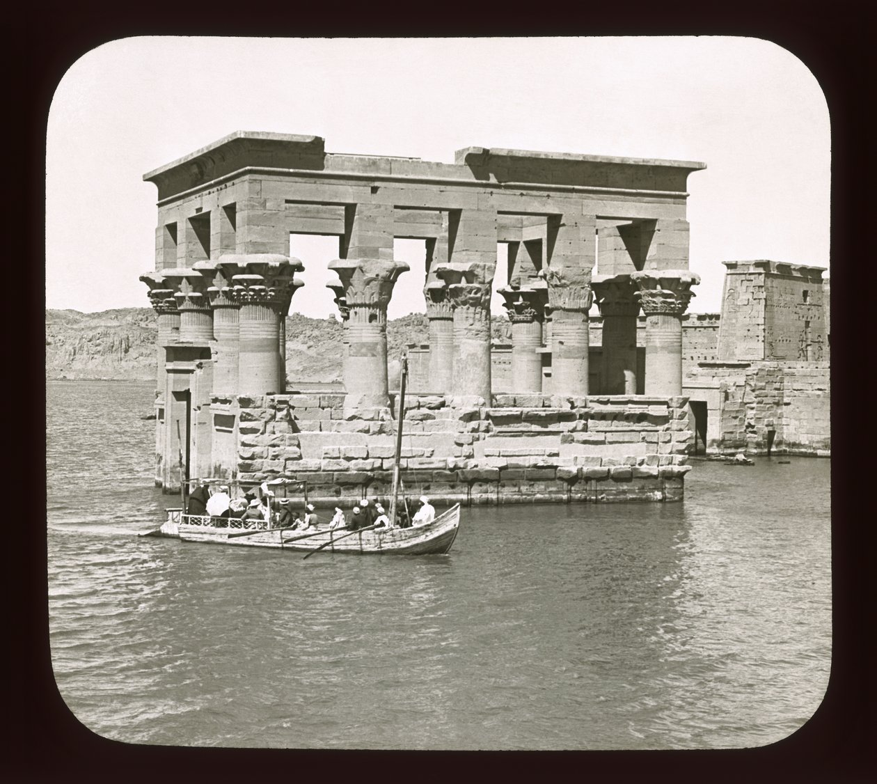 Kiosk, Philae Tapınağı, 1908 (fener kaydırağı) by American Photographer