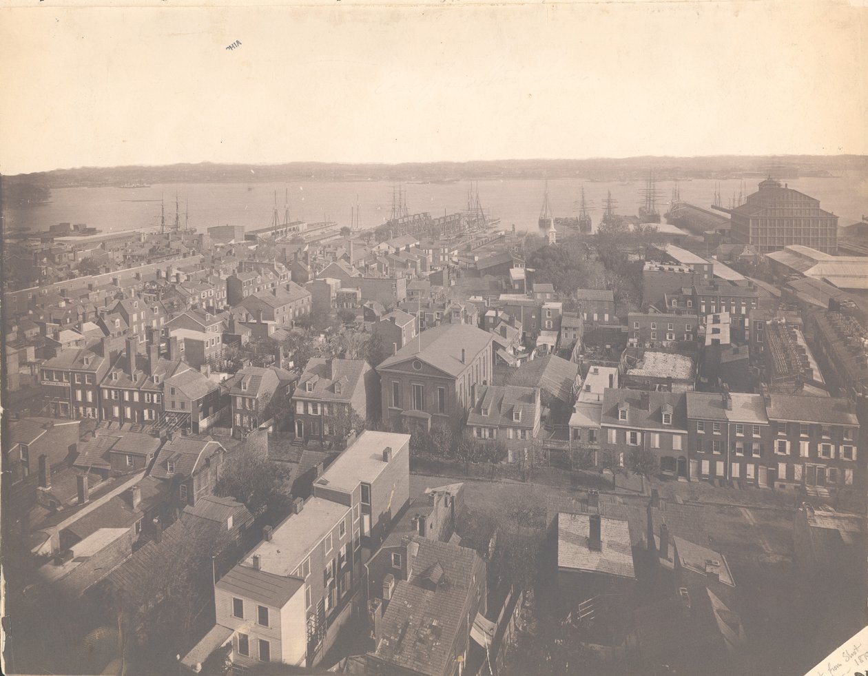 Philadelphia Panoraması, doğu görünümü - atış kulesinden doğu, 1870 (albüm baskısı) by American Photographer