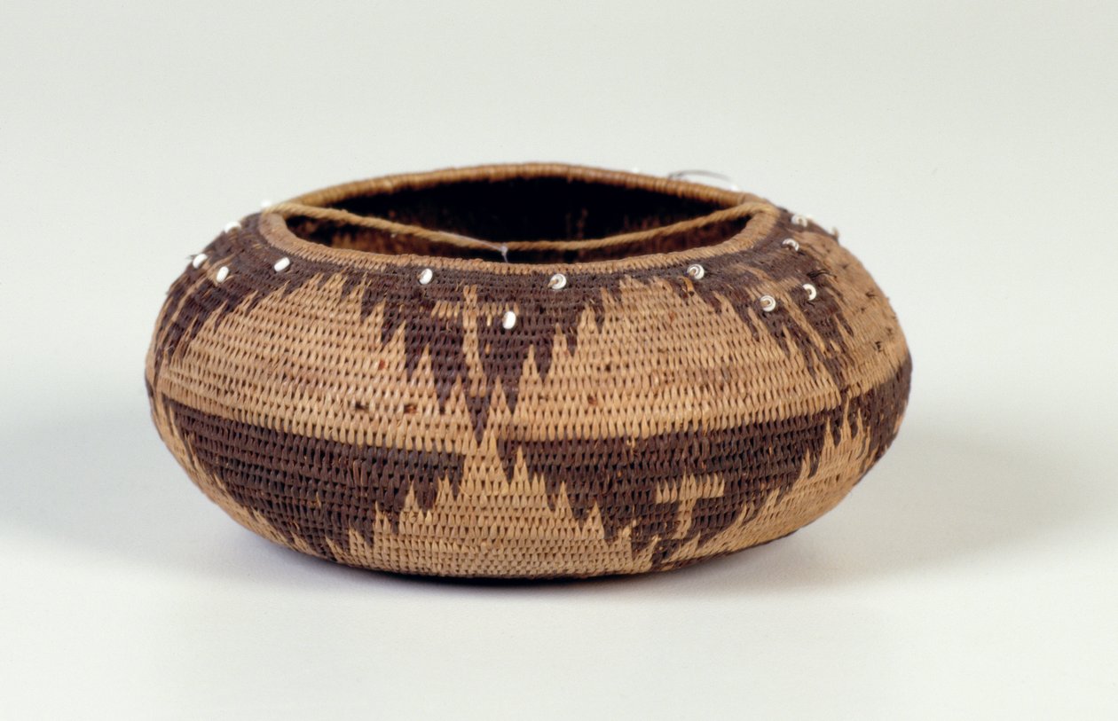 Minyatür Sepet, c.1900 (atel çubukları, söğüt veya kamış kökü, eğrelti otu kökü ve deniz tarağı kabuğu) by American School