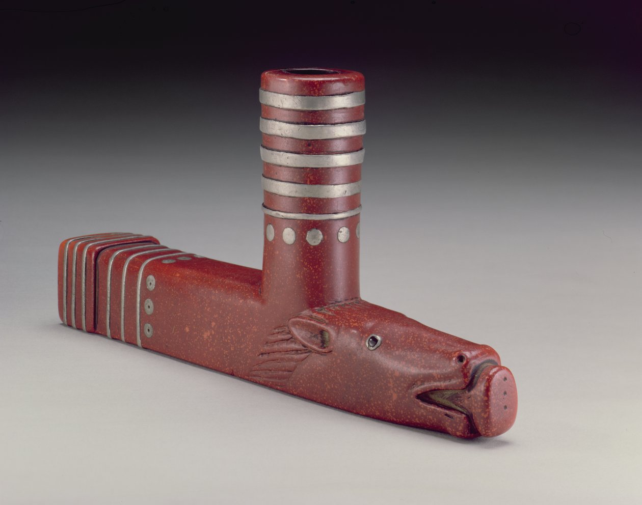 Borulu kase, Eastern Sioux, c.1880 (kurşun ve cam dolgulu catlinit) by American School