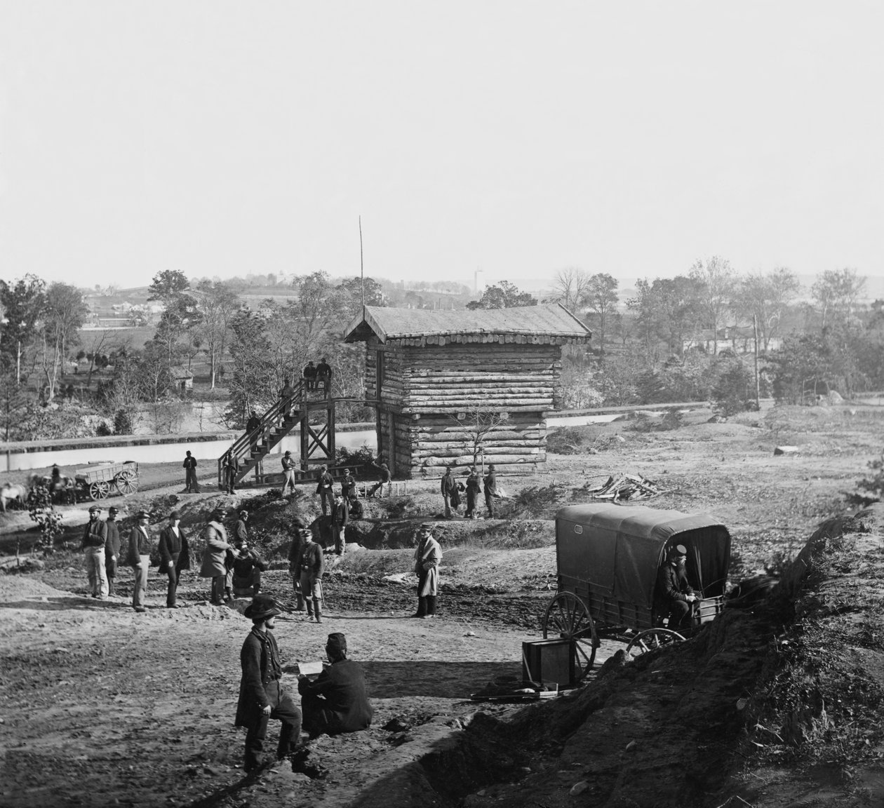 Virginia, Arlington Ridge Yolu üzerindeki Fort Haggerty yakınlarındaki Blockhouse, Su Kemeri Köprüsü