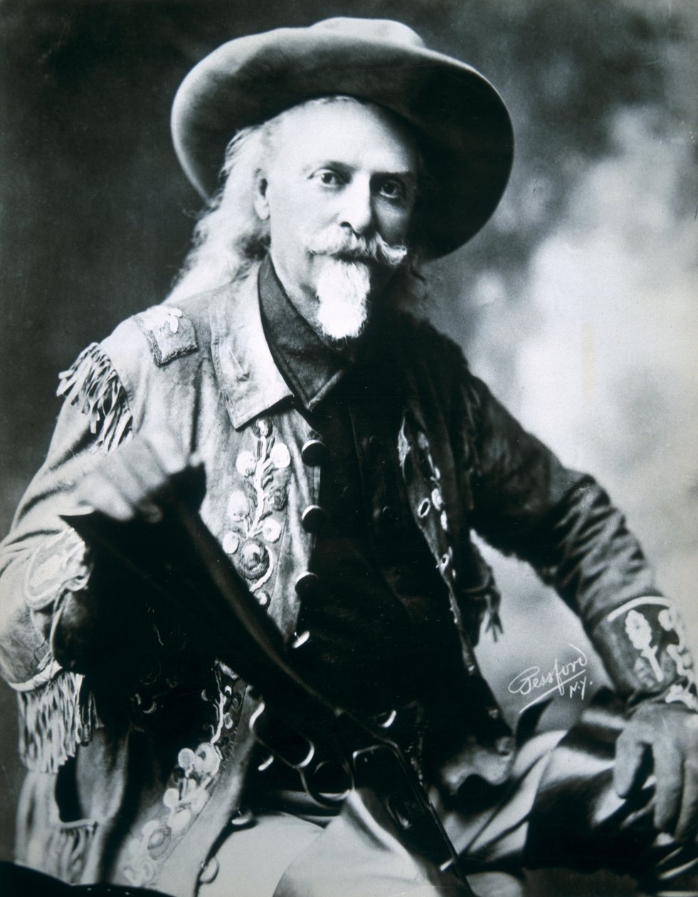 Buffalo Bill (1846-1917) (s/b fotoğraf) by American Photographer