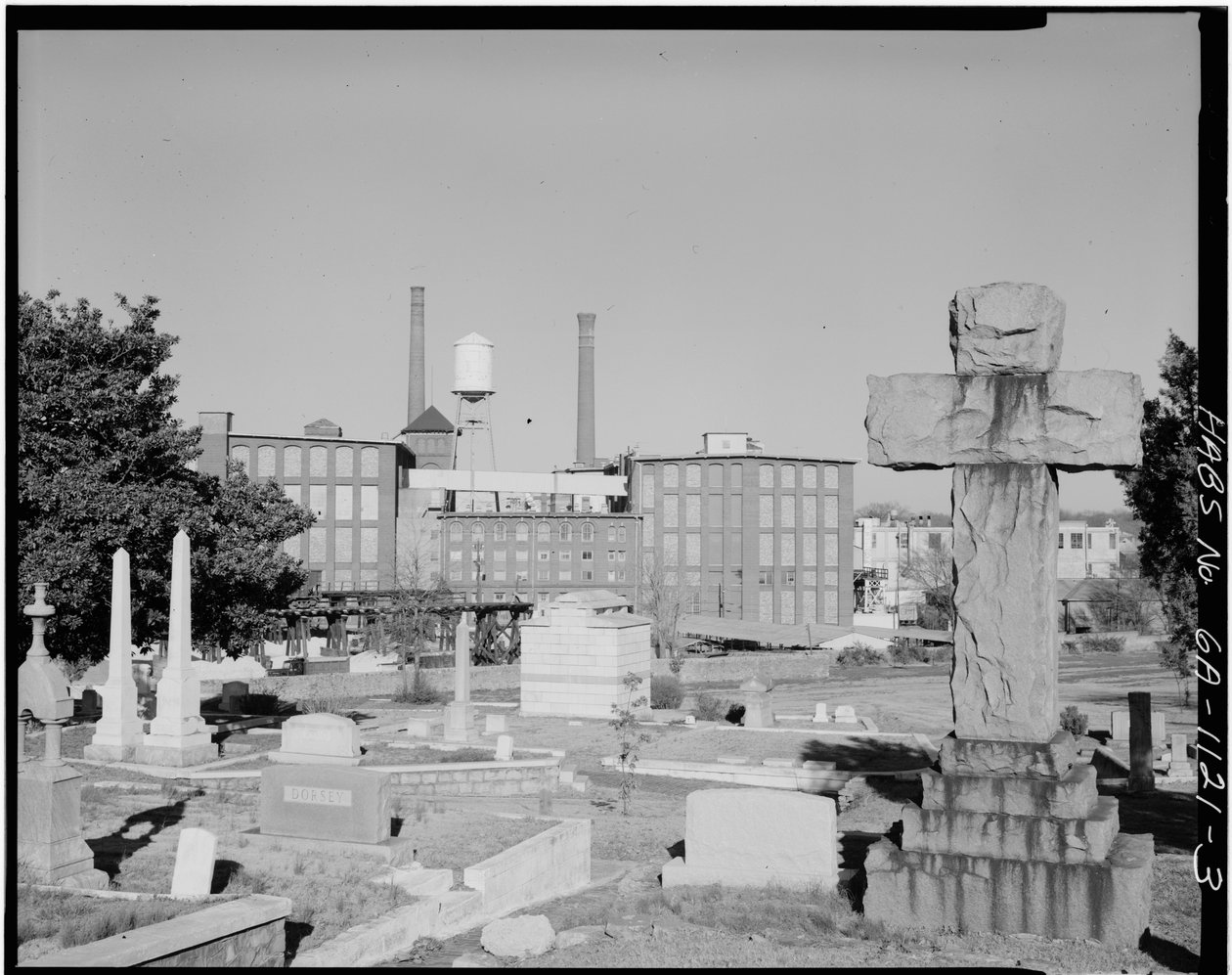 Cabbagetown Bölgesi (Genel Görünümler), Boulevard, Pearl Street, Memorial Drive ve Demiryolu rayları, Atlanta, Fulton County, GA (s/b fotoğraf) by American Photographer