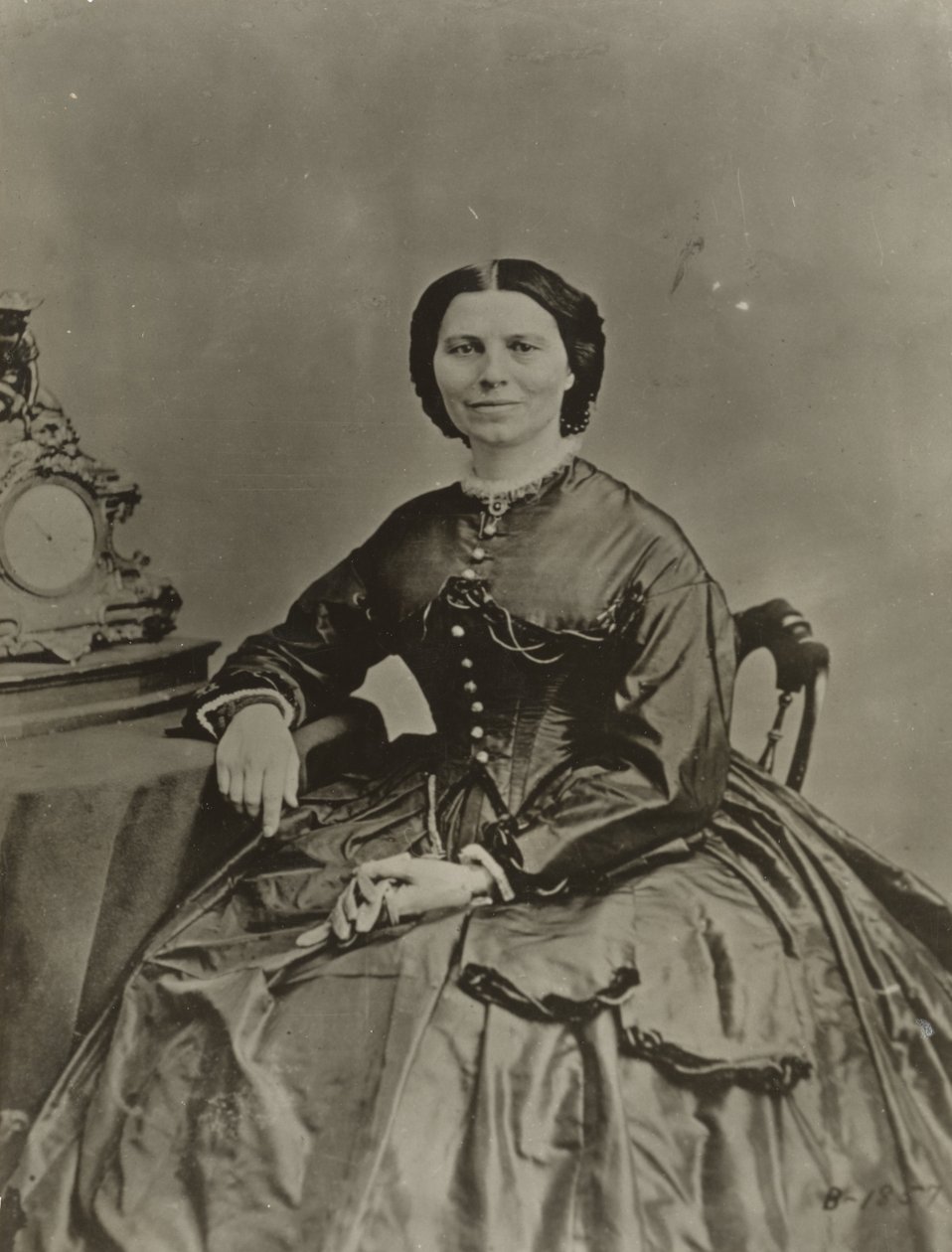 Clara Barton, 1865 dolayları (s/b fotoğraf) by American Photographer