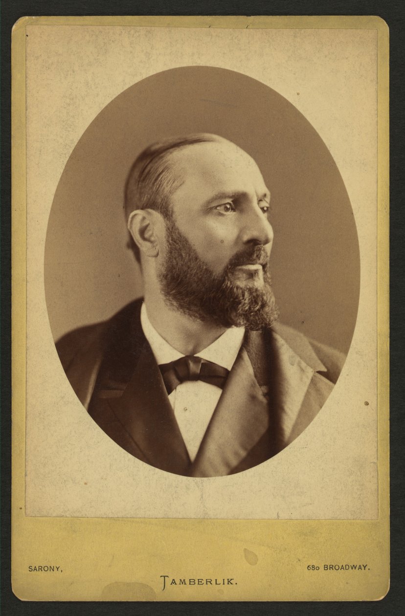 Enrico Tambelrlik (s/b fotoğraf) by American Photographer