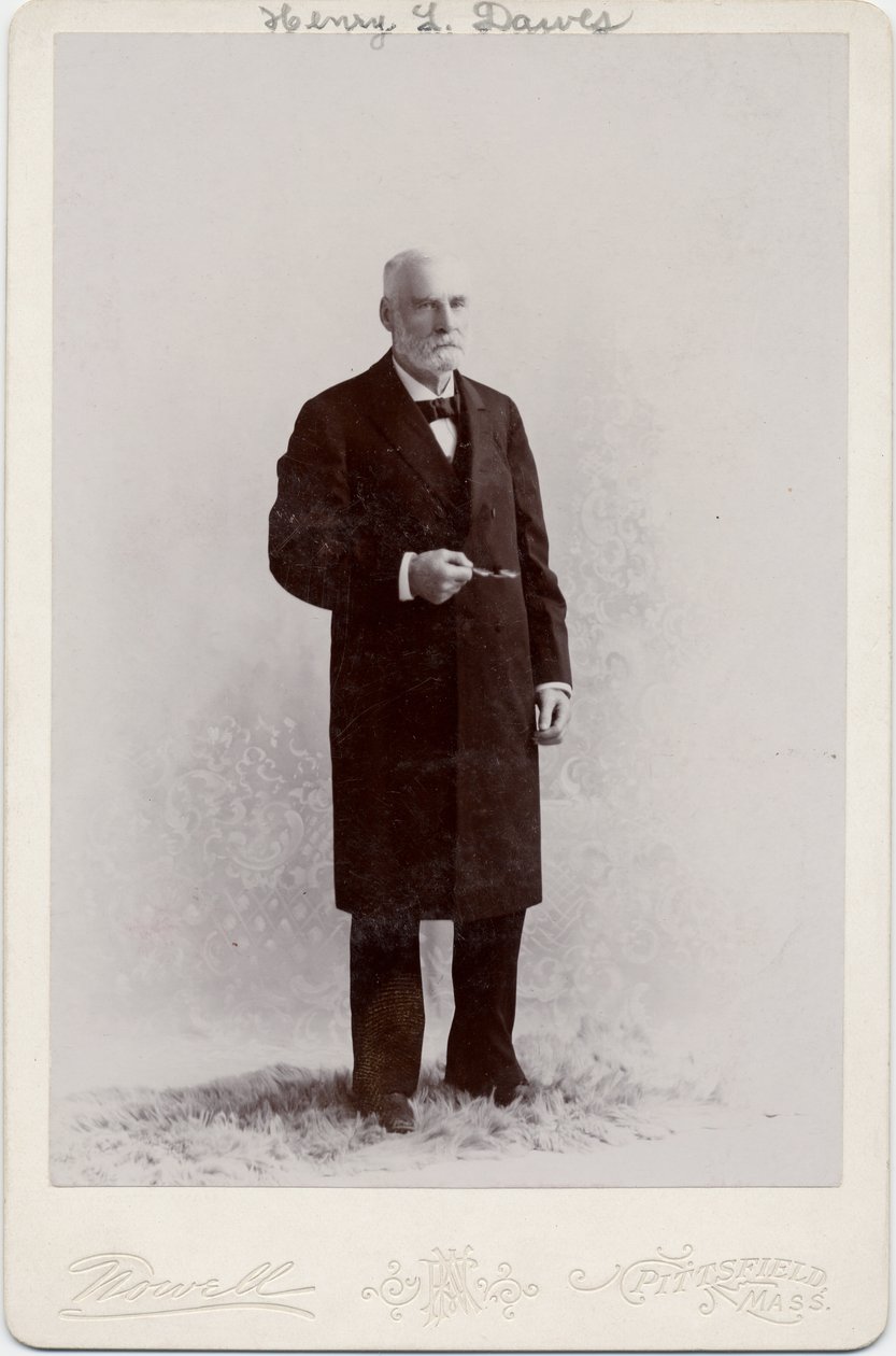 Henry Laurens Dawes (1816-1903), ABD Senatörü, fotoğraf Nowell, Pittsfield, Massachusetts (albüm fotoğrafı) by American Photographer
