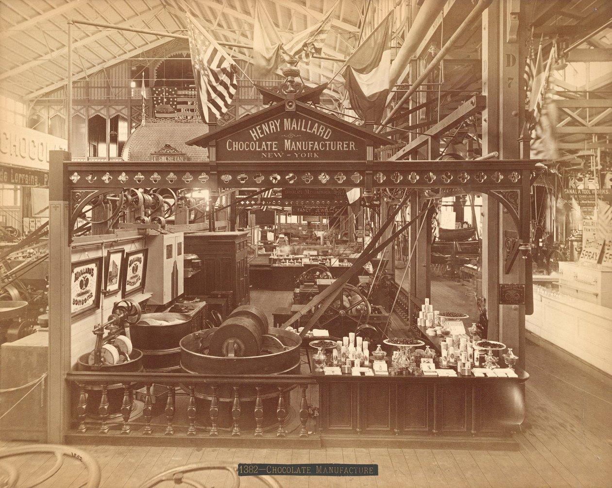Henry Maillard'ın sergisi - Machinery Hall by American Photographer