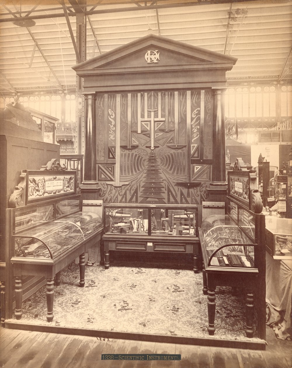 Kuffel & Essers Sergisi, Ana Bina, Centennial Uluslararası Sergi, Philadelphia, 1876 (albüm baskısı) by American Photographer