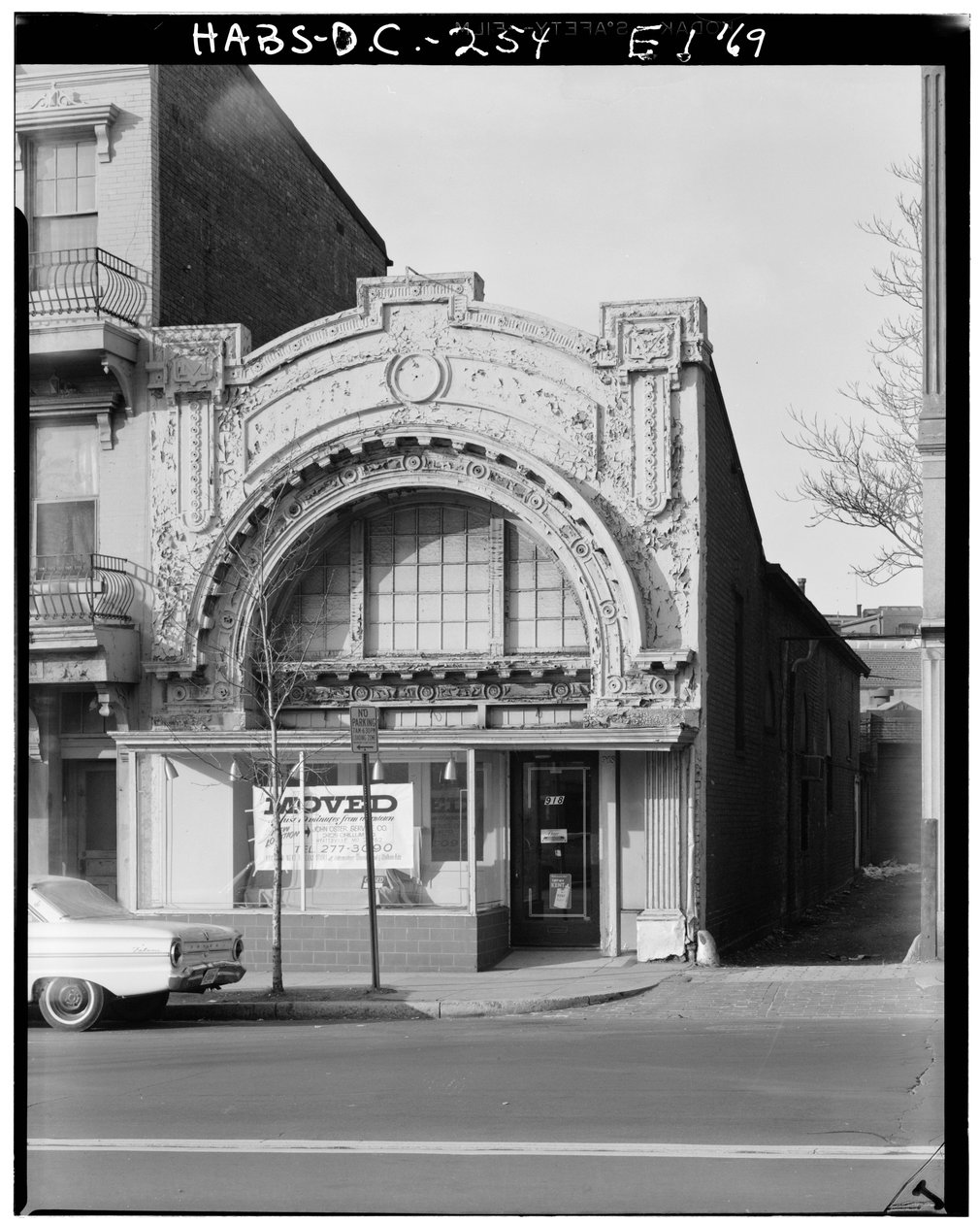 Mount Vernon Tiyatrosu, 918 Ninth Street Northwest, Washington, District of Columbia, DC, 30 Kasım 1969 (s/b fotoğraf) by American Photographer