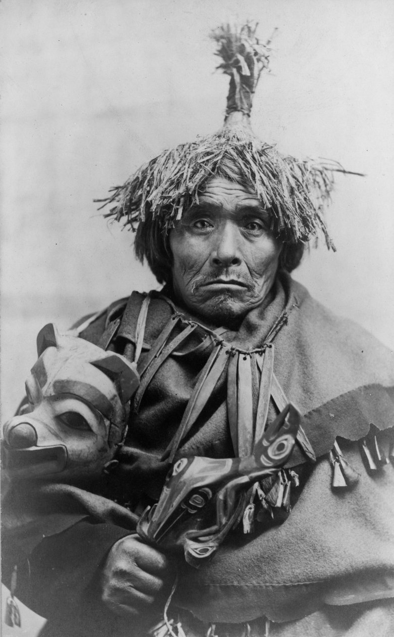 Takou Hintli doktor, Alaska, 1899 dolayları (s / b fotoğraf) by American Photographer
